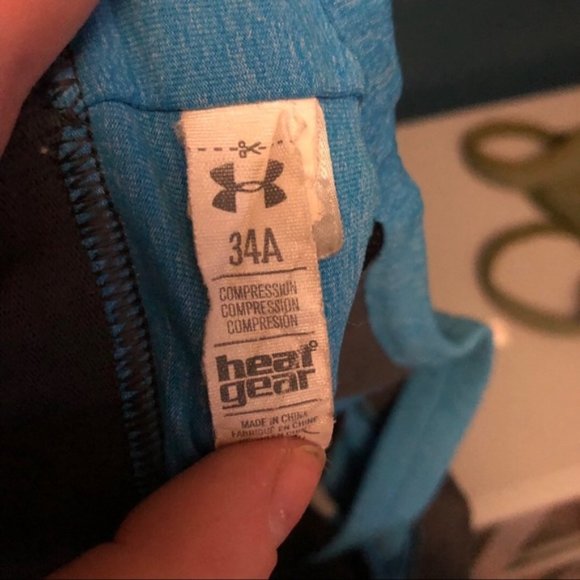 🎉4 for $20 🎉 Under Armour Blue & Grey Mid ImpactGet Set Go Sports Bra Size 34A - Picture 6 of 7